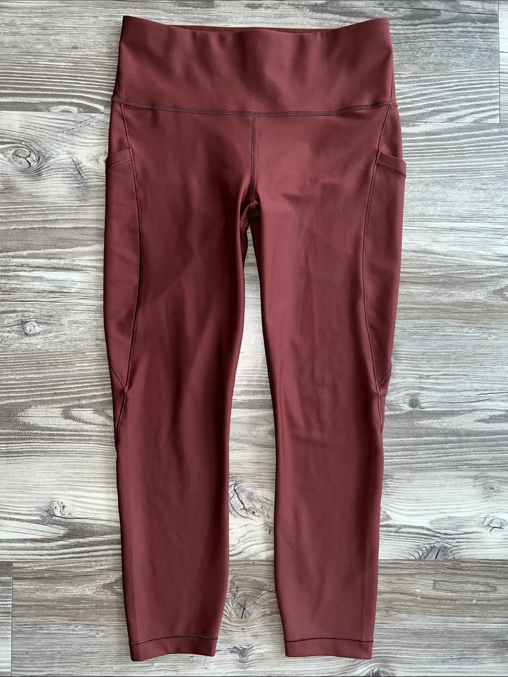 Athleta Salutation Stash Pocket 7/8 Tight Size Medium